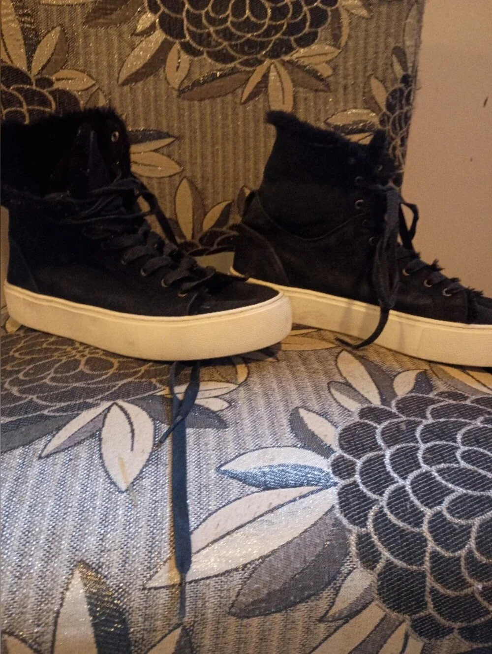 UGG good used
